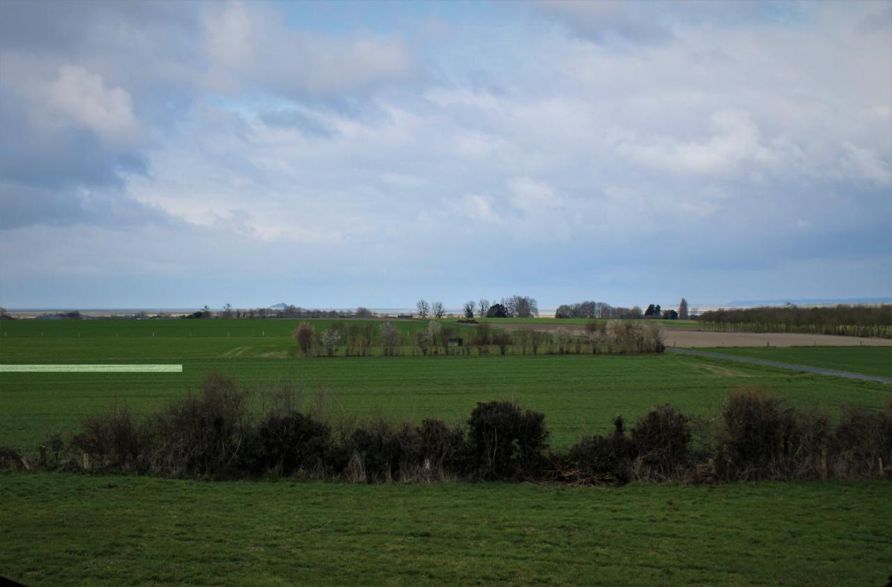 Gites Bellevue Et Mascaret Courtils Exterior photo